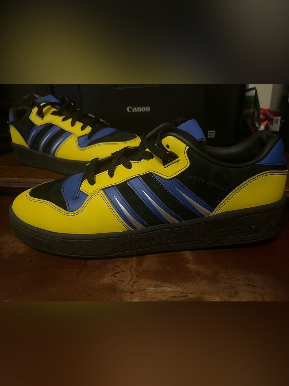 Limited edition adidas wolverine rivalry 86 low size 12